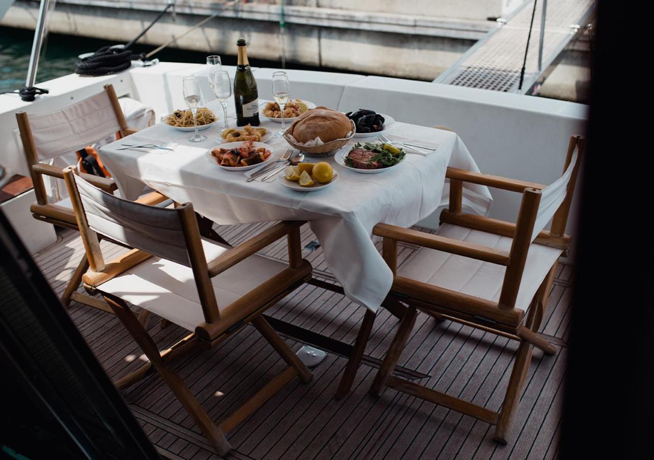 Bb Boat Lady A Hotell Genova Eksteriør bilde
