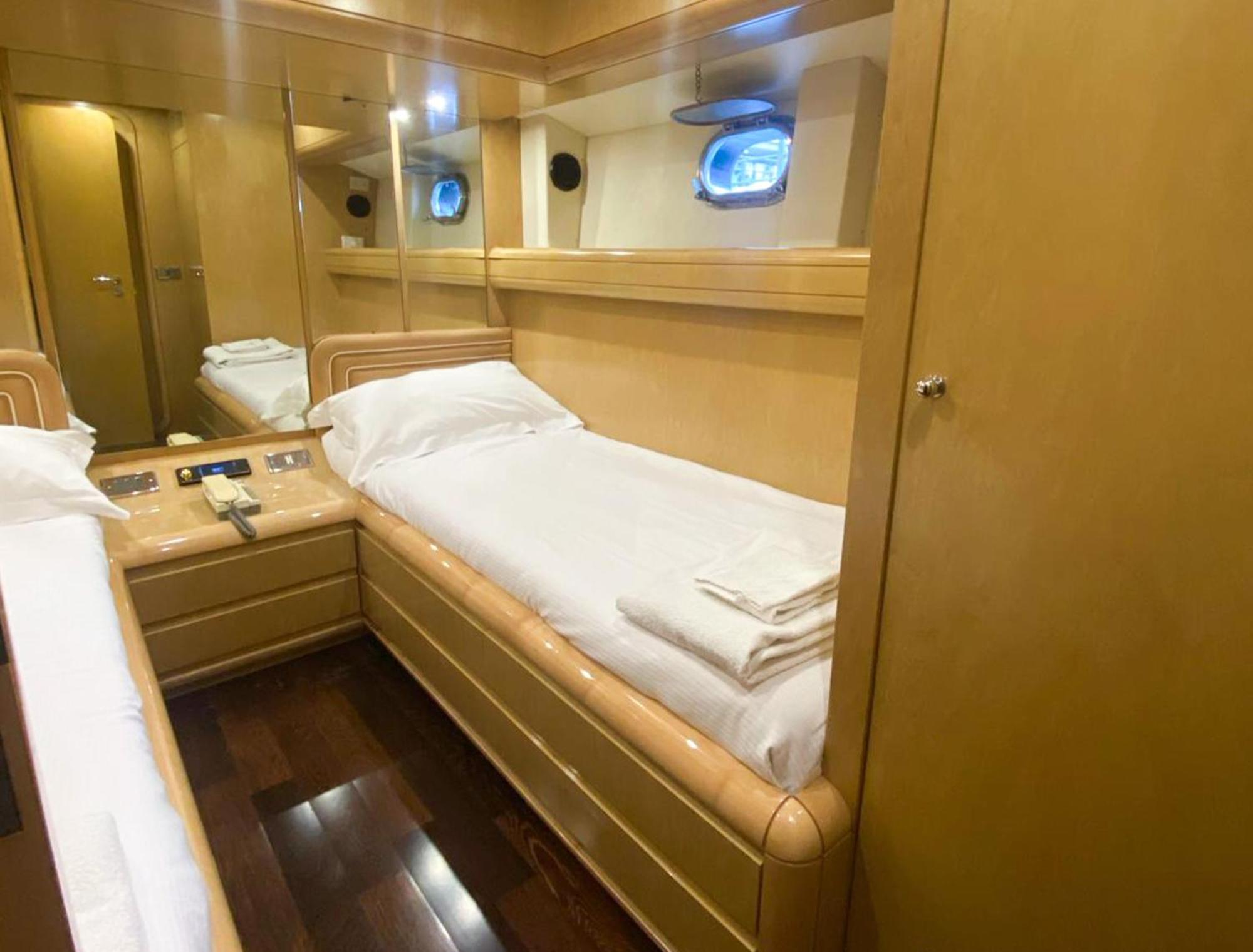 Bb Boat Lady A Hotell Genova Eksteriør bilde
